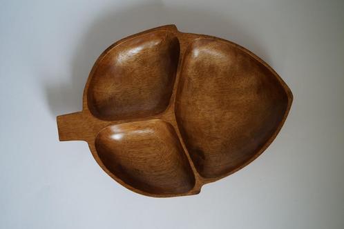 vintage teak hout schaal bladvorm drie vak '70 sosan, Huis en Inrichting, Woonaccessoires | Schalen en Manden, Zo goed als nieuw