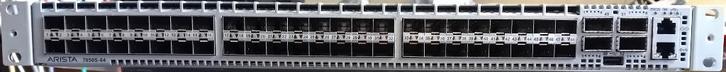 Arista DCS7050S-64 48xSFP+ (10GB) & 4xQSFP+ switch, Computers en Software, Netwerk switches, Gebruikt, Ophalen of Verzenden