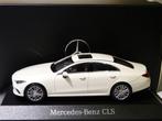 Norev 1:43 Mercedes Benz CLS Coupe (C257) 2018 wit in dealer, Hobby en Vrije tijd, Modelauto's | 1:43, Nieuw, Ophalen of Verzenden