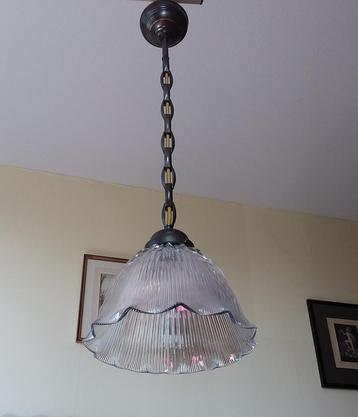 Grote Art Deco holophane lamp beschikbaar voor biedingen