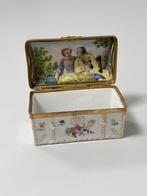 Antiek 19e-eeuws porseleinen snuifdoosje – handbeschilderd, Antiek en Kunst, Ophalen of Verzenden