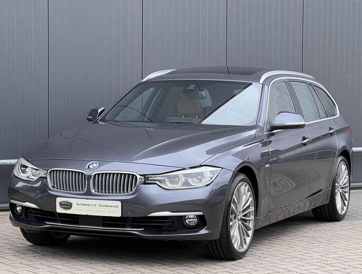 BMW 320i 184pk xDrive Touring Edition Luxury Line | Pano, Auto's, BMW, Bedrijf, 3-Serie, 4x4, ABS, Achteruitrijcamera, Adaptieve lichten