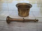 masief geel koper antique zeer mooie medicijn stomper, Antiek en Kunst, Antiek | Kandelaars, Ophalen of Verzenden, Koper of Brons