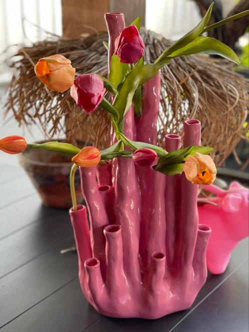 Unique tulpenvaas, Huis en Inrichting, Woonaccessoires | Vazen, Wit, Minder dan 50 cm, Ophalen of Verzenden