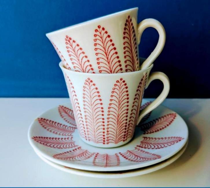Vintage kop en schotels/ Upsala-Ekeby Plym Sweden/met schade, Huis en Inrichting, Keuken | Servies, Gebruikt, Kop(pen) en/of Schotel(s)