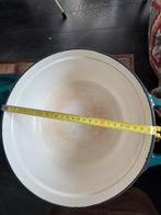 2 Gietijzeren pannen, Huis en Inrichting, Keuken | Potten en Pannen, Ophalen of Verzenden, Zo goed als nieuw, Gietijzer, Koekenpan of Braadpan