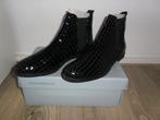 Manfield Zwarte Lak Chelsea Boots Met Reptielenprint Maat 42, Zwart, Lage of Enkellaarzen, Ophalen of Verzenden, Zo goed als nieuw
