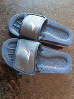 Blauwe dutchy badslippers mt 34, Kinderen en Baby's, Kinderkleding | Schoenen en Sokken, Ophalen, Gebruikt