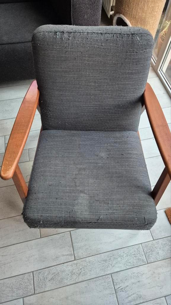 Opknapper: IKEA EKENÄSET fauteuil, Huis en Inrichting, Fauteuils, Gebruikt, 50 tot 75 cm, 75 tot 100 cm, Ophalen