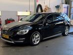 Volvo V60 2.0 D3 - Trekh. - Stoelverwarming - NW banden - Ke, Auto's, Voorwielaandrijving, Euro 5, Gebruikt, Zwart