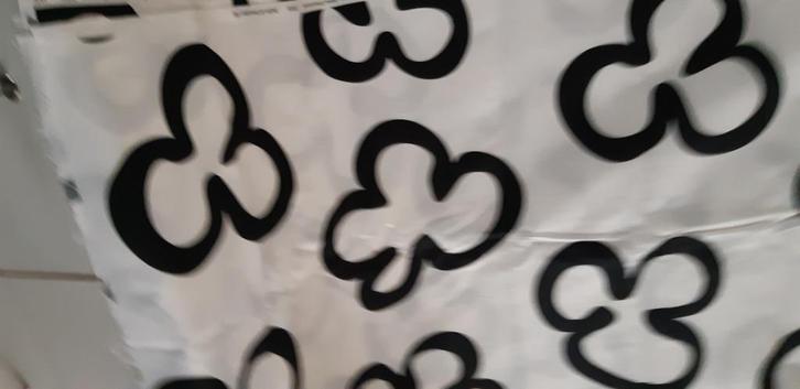 Lap stof Ikea van Anna  Efverlund 2005. Wit zwart wolken, Hobby en Vrije tijd, Stoffen en Lappen, Nieuw, Katoen, Ophalen of Verzenden