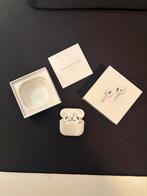 Orginele Airpods 4 met bon (mediamarkt) - Zo goed als nieuw!, Ophalen of Verzenden, Zo goed als nieuw, Overige merken, Draadloos