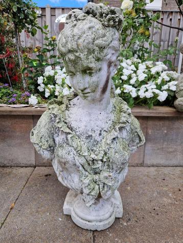 Prachtige Victoriaanse buste geïnspireerd op oudheid + meer. beschikbaar voor biedingen
