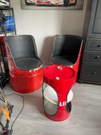 Zitje en bijzettafel van olievaten, Ophalen, Zo goed als nieuw, Gebruiksvoorwerp