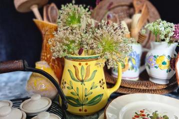 Prachtige vintage Duitse decoratieve schenkkan, kerriegeel.  beschikbaar voor biedingen
