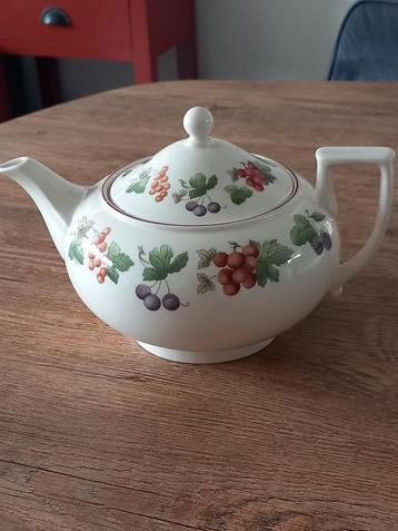 wedgwood provence Theepot beschikbaar voor biedingen