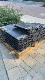 Dakpannen 50 st., Doe-het-zelf en Verbouw, Dakpannen en Dakbedekking, Ophalen, Steen of Klei, Zwart, 5 tot 10 m²