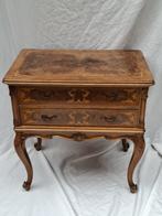 Prachtig ladekastje of bijzettafel Louis XV, Antiek en Kunst, Ophalen