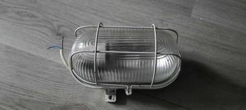 Buitenlamp met E27 fitting beschikbaar voor biedingen
