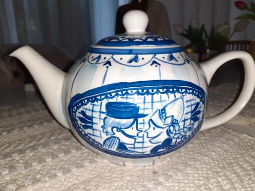 theepot uit de "Delfts Blond" collectie van Blond Amsterdam., Antiek en Kunst, Antiek | Servies los, Ophalen of Verzenden