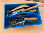 Antiek Gereedschap Collectie in Blauwe Kist, Antiek en Kunst, Antiek | Gereedschap en Instrumenten, Ophalen of Verzenden
