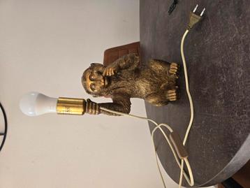 Gouden Aap Tafellamp – Uniek & Speels Design beschikbaar voor biedingen