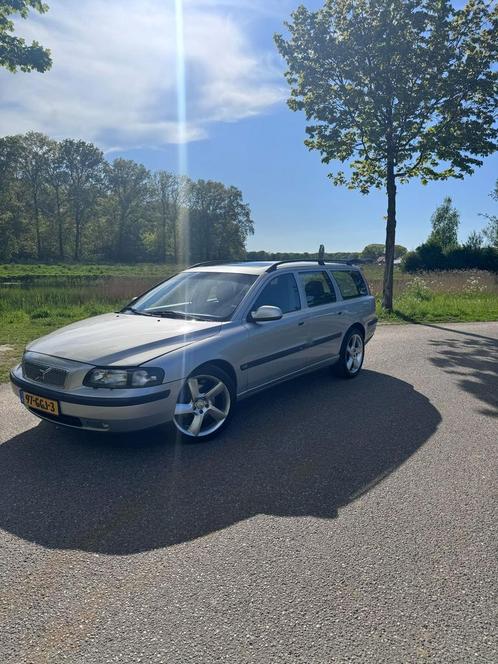 Volvo V70 2.3 T-5 250PK 2001 Grijs, Auto's, Volvo, Particulier, V70, ABS, Airbags, Airconditioning, Alarm, Boordcomputer, Centrale vergrendeling
