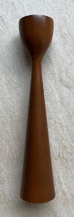 Houten kandelaar, ongetwijfeld Deens design (Arne Jacobsen?), Huis en Inrichting, Woonaccessoires | Kandelaars en Kaarsen, Ophalen