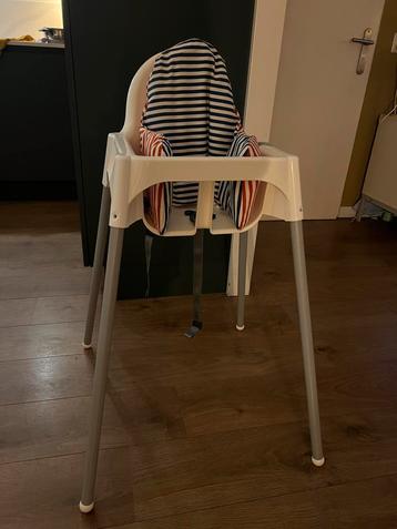 Ikea Kinderstoel met Kussen beschikbaar voor biedingen