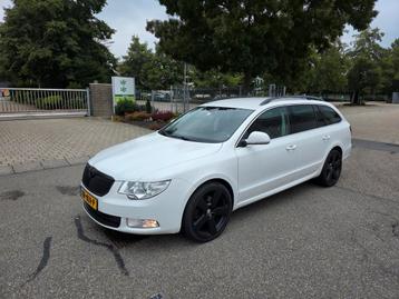 Skoda Superb 1.8 TSI 118KW Combi DSG 2010 Wit beschikbaar voor biedingen