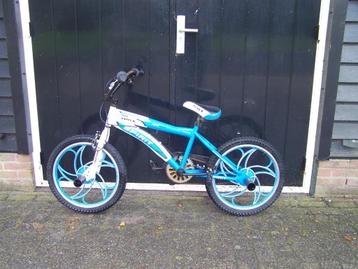 BMX fiets , crossfiets , jongens fietsen , bmx  beschikbaar voor biedingen