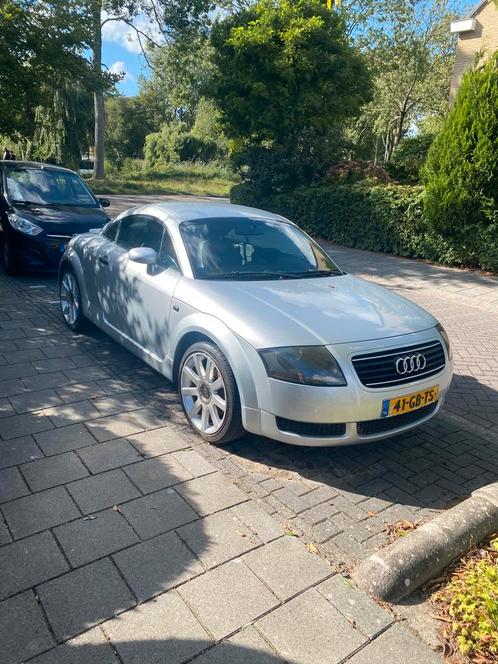 Audi TT 1.8 T Coupe 132KW 2000 Grijs, Auto's, Audi, Particulier, TT, Benzine, Coupé, Handgeschakeld, Origineel Nederlands, Zilver of Grijs