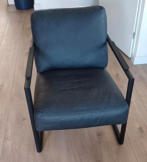 Lederen fauteuil met ijzeren frame, Huis en Inrichting, Fauteuils, Zo goed als nieuw, Ophalen