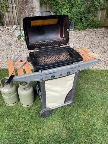 Barbeque campingaz expert 2, met 2 extra gasflessen beschikbaar voor biedingen