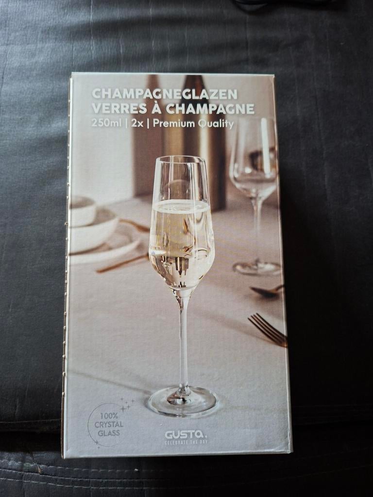 2 nieuwe champagne glazen Gusta, Verzamelen, Ophalen of Verzenden, Nieuw, Overige gebieden, Champagne