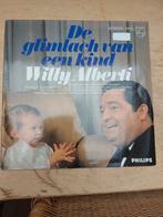 Elpee Willy Alberti . De glimlach van een kind., Levenslied of Smartlap, Gebruikt, Ophalen of Verzenden, 12 inch