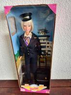 Barbie Pilot 24017 NIEUW Mattel 1999 Vintage KLM Piloot, Verzamelen, Nieuw, Ophalen of Verzenden, Pop