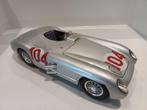 Mercedes-Benz 300 SLR #104 Maisto 1:18 modelauto 112, Hobby en Vrije tijd, Modelauto's | 1:18, Ophalen of Verzenden, Zo goed als nieuw