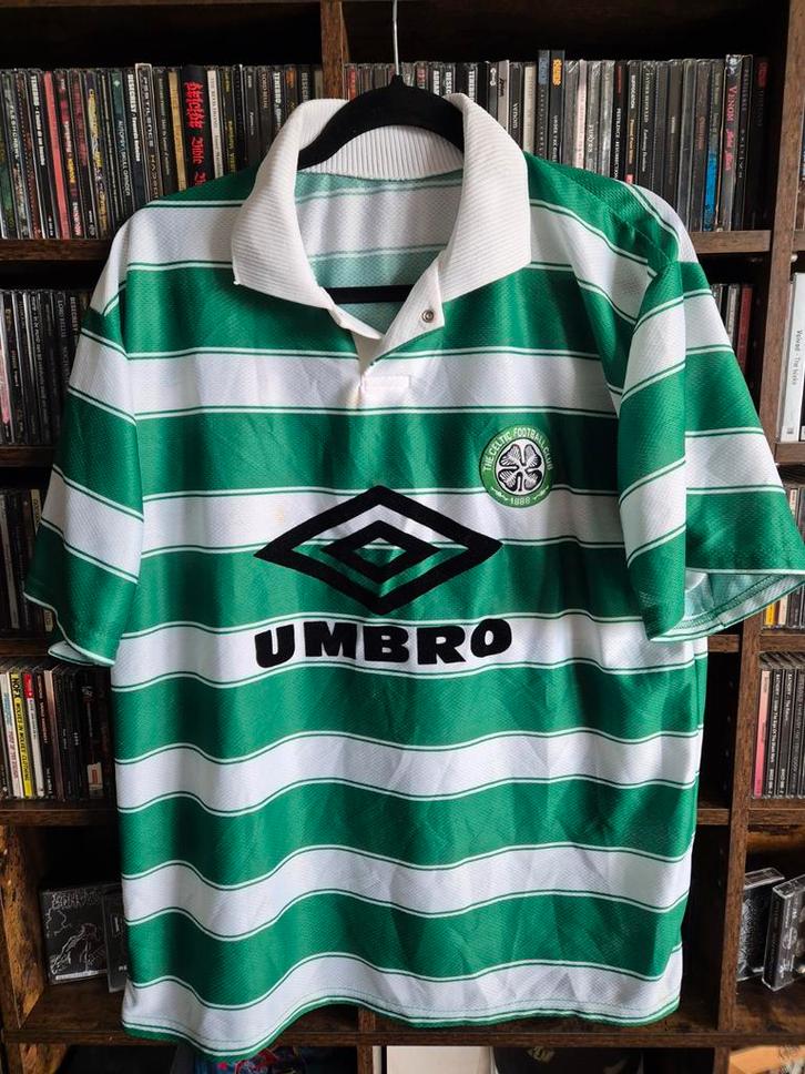 Vintage Celtic Voetbalshirt 90s Umbro - Maat L, Kleding | Heren, Overige Herenkleding, Gedragen, Ophalen of Verzenden