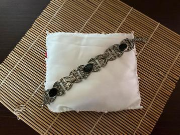 Vintage Zilveren Armband met Zwarte Stenen beschikbaar voor biedingen