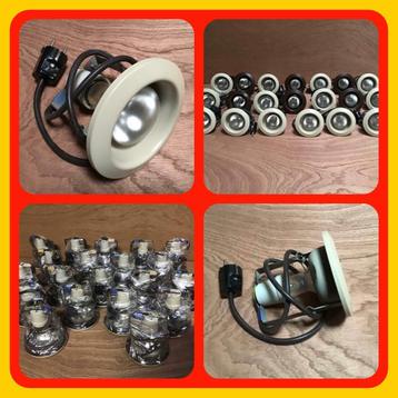 209.  Retro Spots 20 stuks 14 beige  6 bruine diameter 12cm beschikbaar voor biedingen