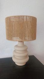 Beige tafellamp organisch, Overige materialen, Nieuw, Ophalen of Verzenden, Minder dan 50 cm