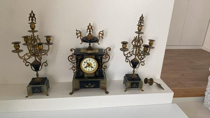 Antiek klok met kaarsenhouders, Antiek en Kunst, Antiek | Klokken, Ophalen