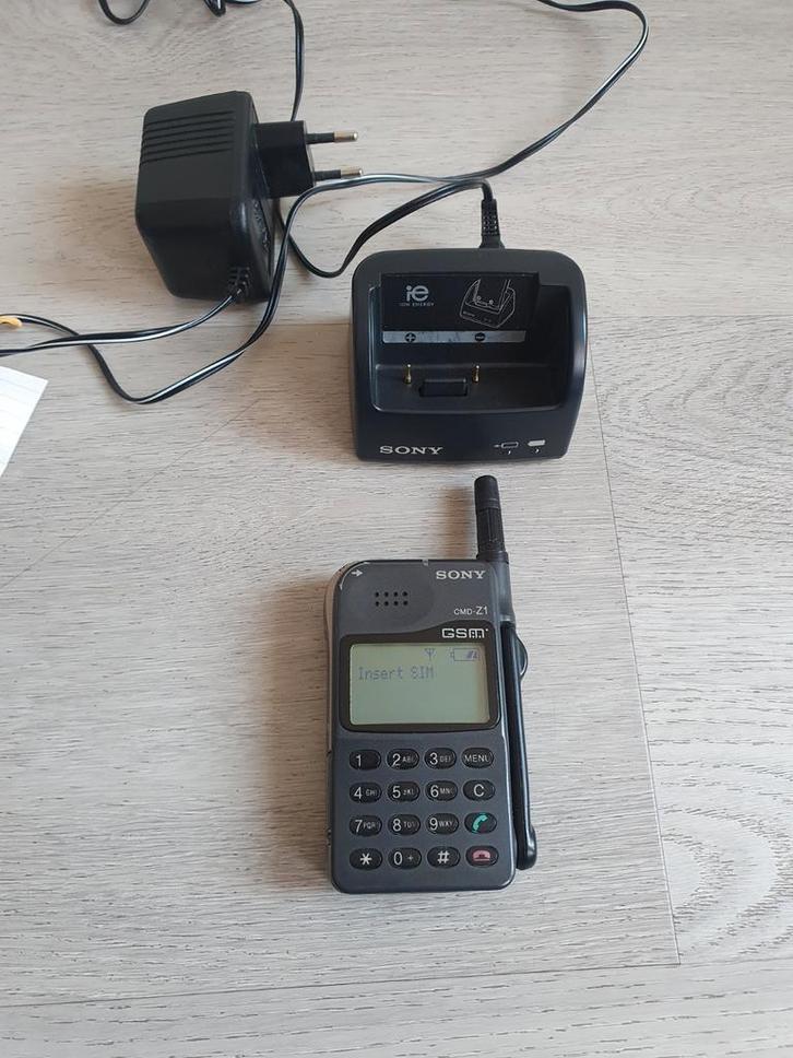 Zeldzame retro Sony CMD Z1 in perfecte staat, Telecommunicatie, Mobiele telefoons | Hoesjes en Frontjes | Nokia, Zo goed als nieuw