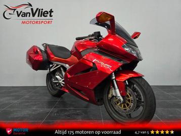 Inruilkoopje.! Mooie Aprilia RST 1000 Futura bj 2001 rsv  beschikbaar voor biedingen