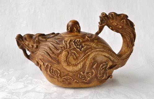 Bruin Chinees Yixing trekpotje / Theepotje met draken reliëf, Antiek en Kunst, Antiek | Keramiek en Aardewerk, Ophalen of Verzenden