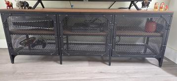 IKEA FJÄLLBO TV Meubel – Industrieel Stijl Kast beschikbaar voor biedingen