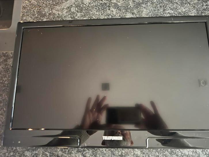 Telefunken 22 inch 12V TV - 6 jaar oud, Caravans en Kamperen, Camper-accessoires, Gebruikt, Ophalen of Verzenden