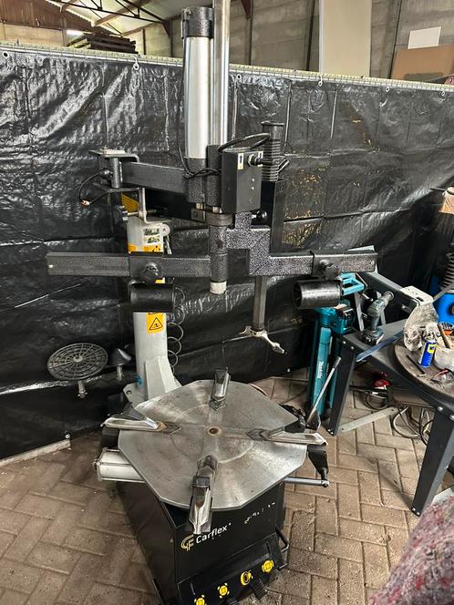 Bandenmachine 10” tot 24” weinig gebruikte demonteerapparaat, Auto diversen, Autogereedschap, Zo goed als nieuw, Ophalen