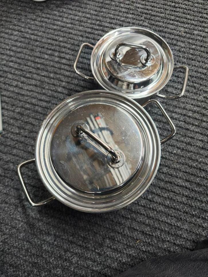 Twee SIGG pannen in goede staat, Huis en Inrichting, Keuken | Potten en Pannen, Ophalen